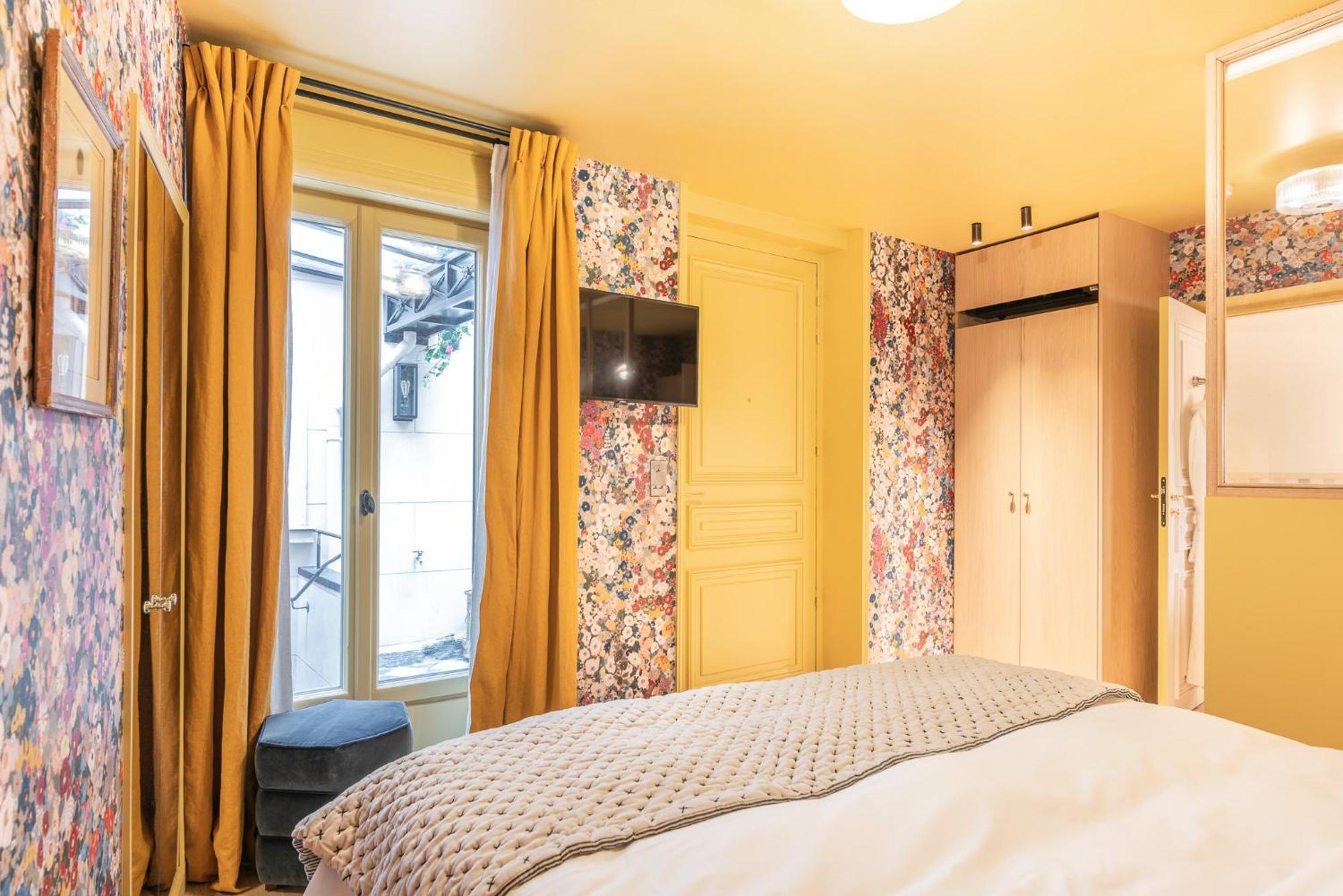 Maison La Boheme Montmartre - Studios & Apartments ปารีส ภายนอก รูปภาพ