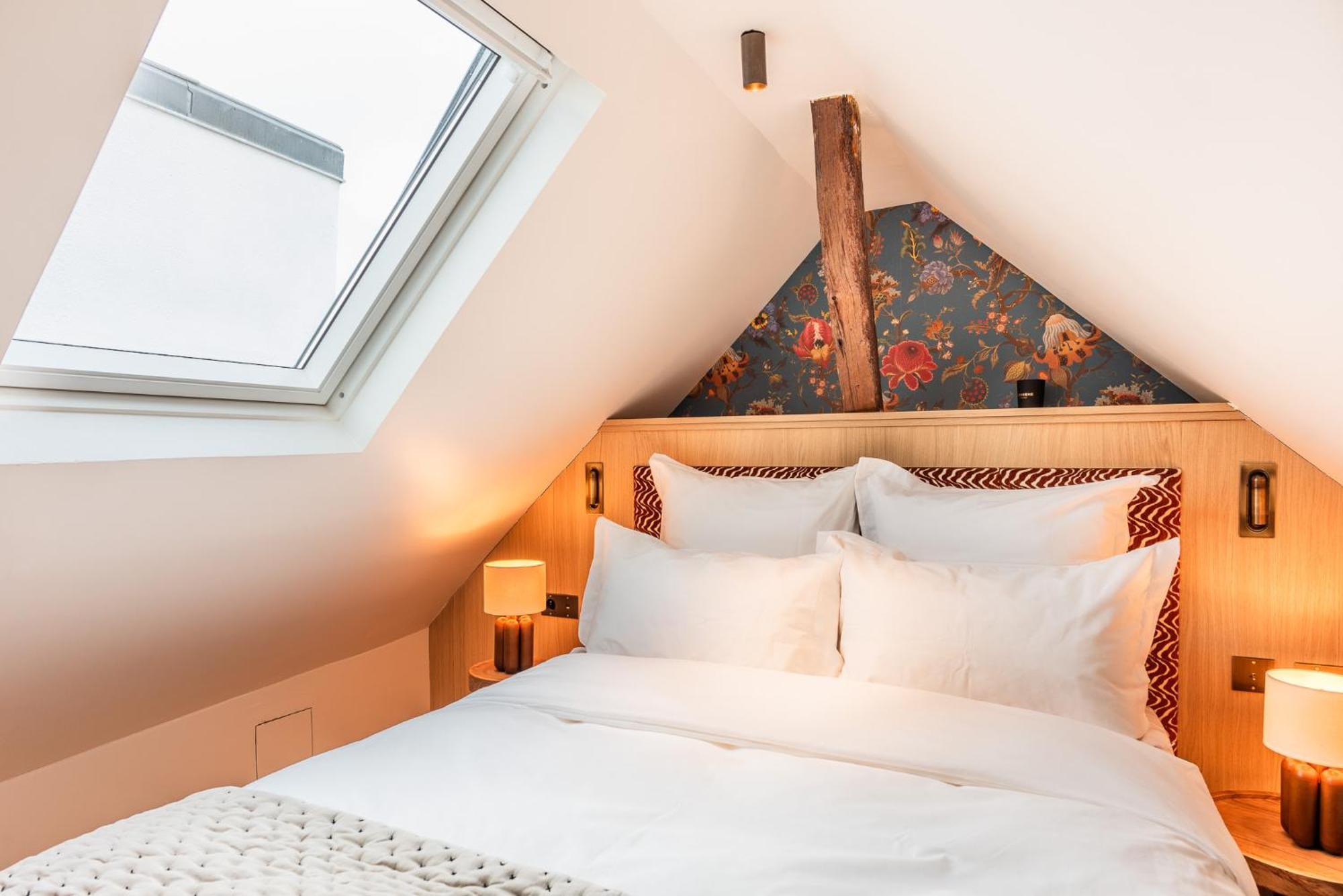 Maison La Boheme Montmartre - Studios & Apartments ปารีส ภายนอก รูปภาพ