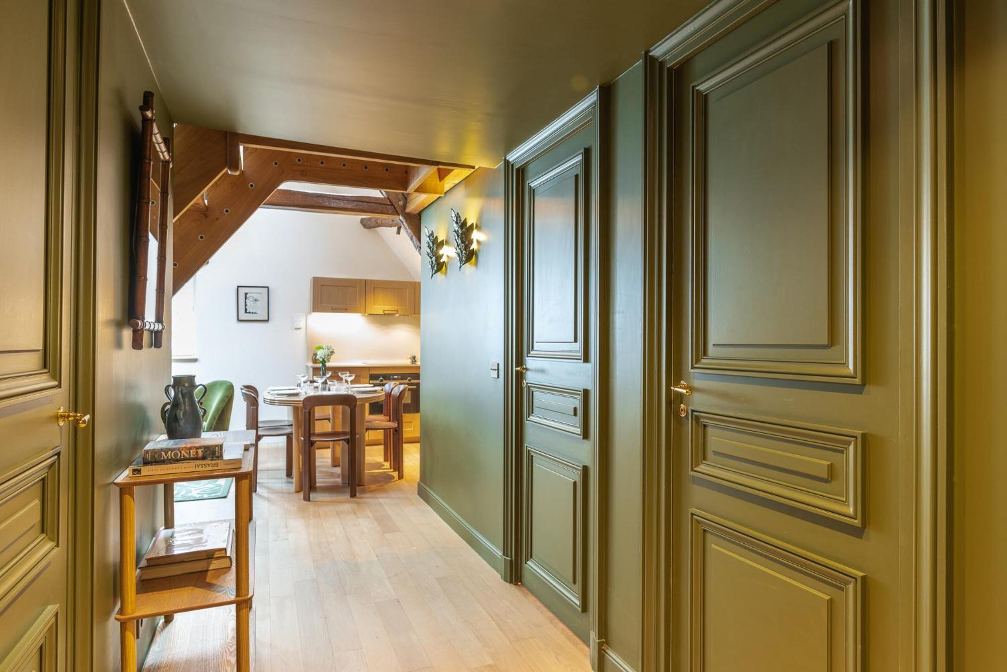 Maison La Boheme Montmartre - Studios & Apartments ปารีส ภายนอก รูปภาพ