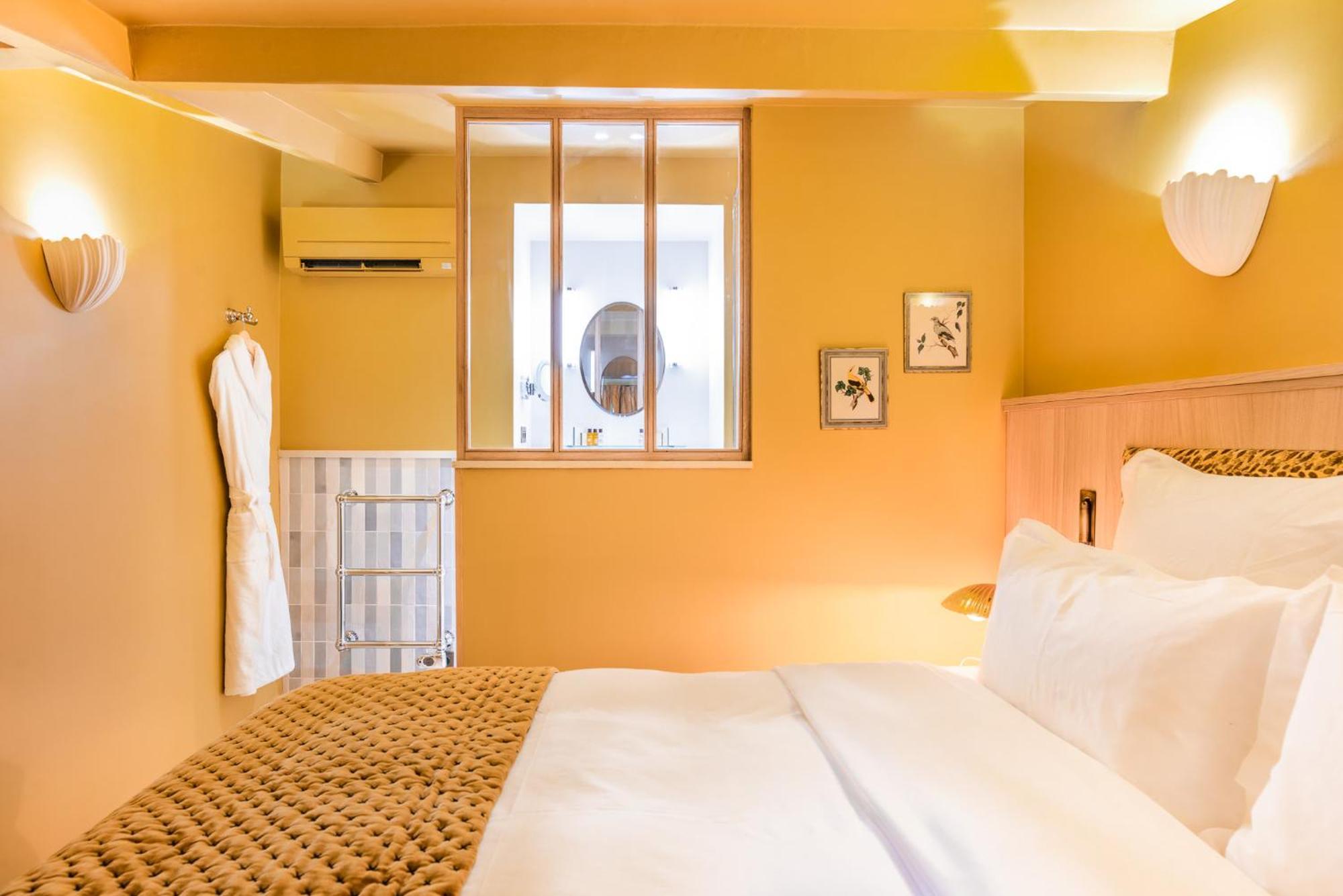 Maison La Boheme Montmartre - Studios & Apartments ปารีส ภายนอก รูปภาพ