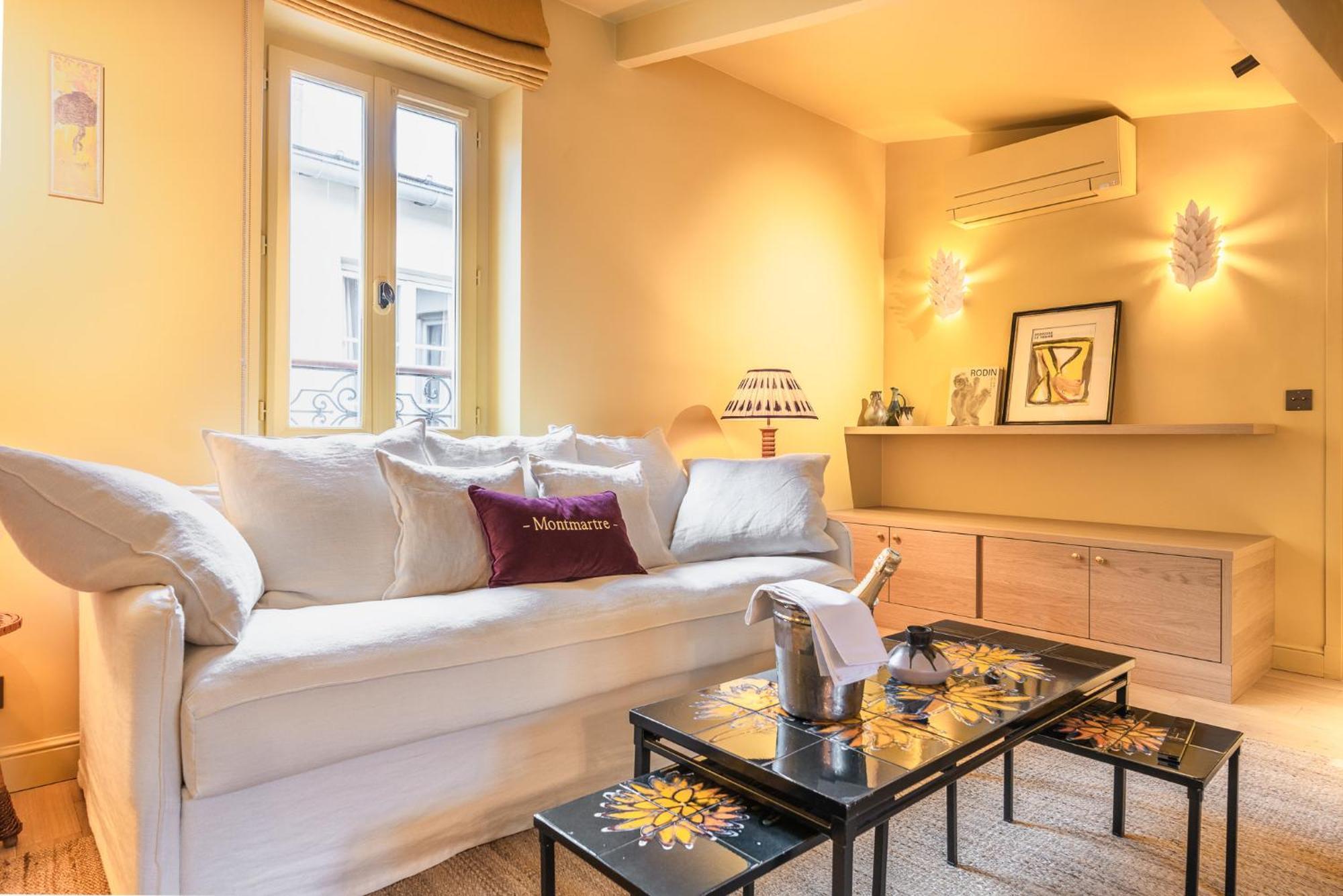Maison La Boheme Montmartre - Studios & Apartments ปารีส ภายนอก รูปภาพ